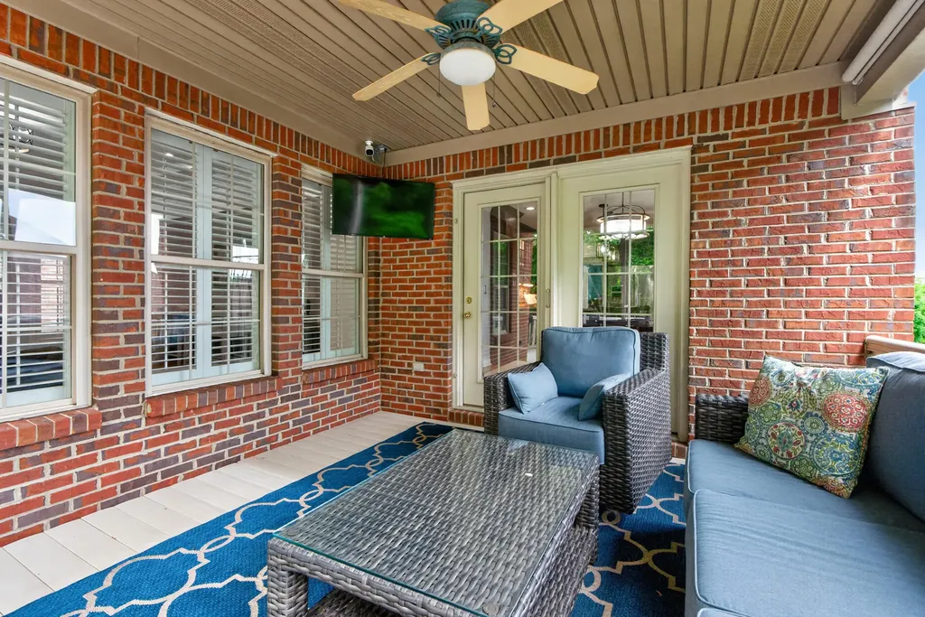 3348 Malone Drive Lexington KY 40513