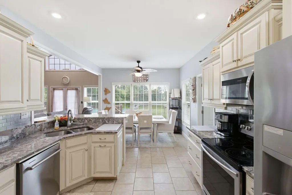 1065 Running Brook Drive Lawrenceburg KY 40342