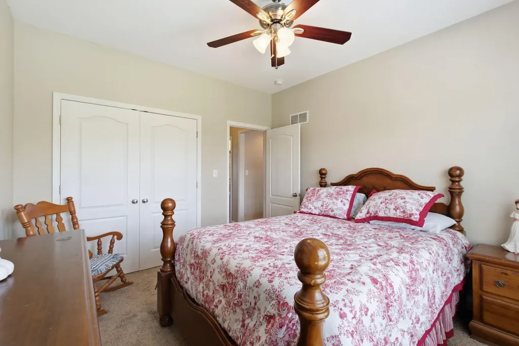 1065 Running Brook Drive Lawrenceburg KY 40342