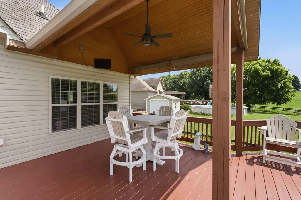 1065 Running Brook Drive Lawrenceburg KY 40342