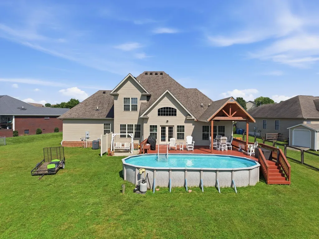 1065 Running Brook Drive Lawrenceburg KY 40342