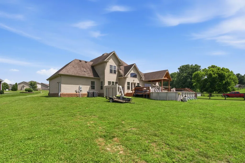 1065 Running Brook Drive Lawrenceburg KY 40342