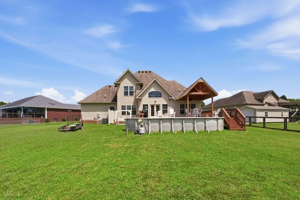 1065 Running Brook Drive Lawrenceburg KY 40342