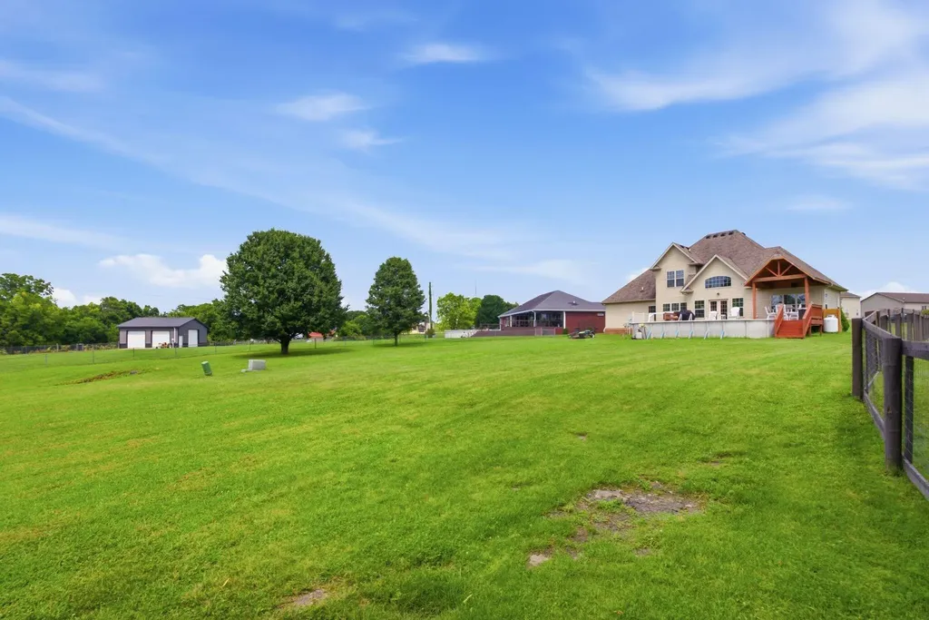 1065 Running Brook Drive Lawrenceburg KY 40342