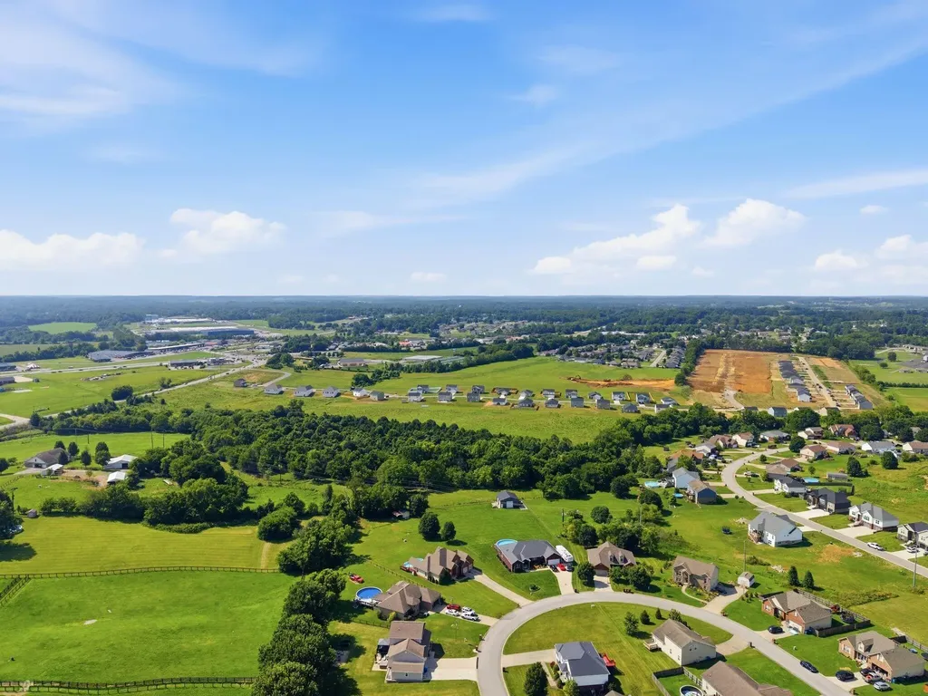1065 Running Brook Drive Lawrenceburg KY 40342