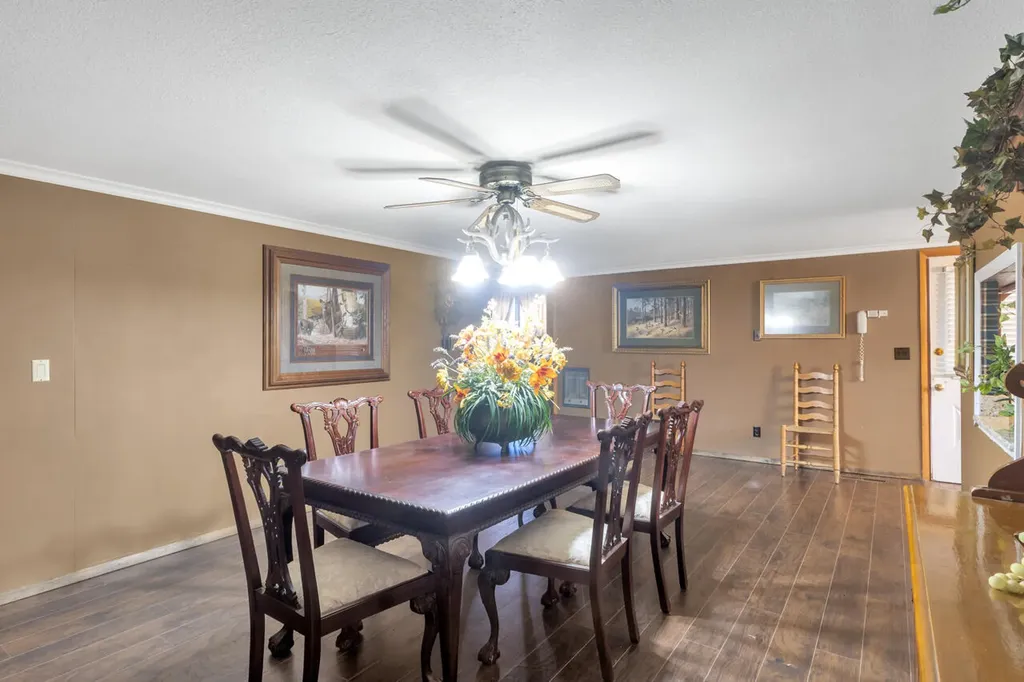 38 Elmhurst Lane Murray KY 42071