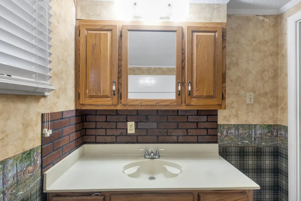 38 Elmhurst Lane Murray KY 42071