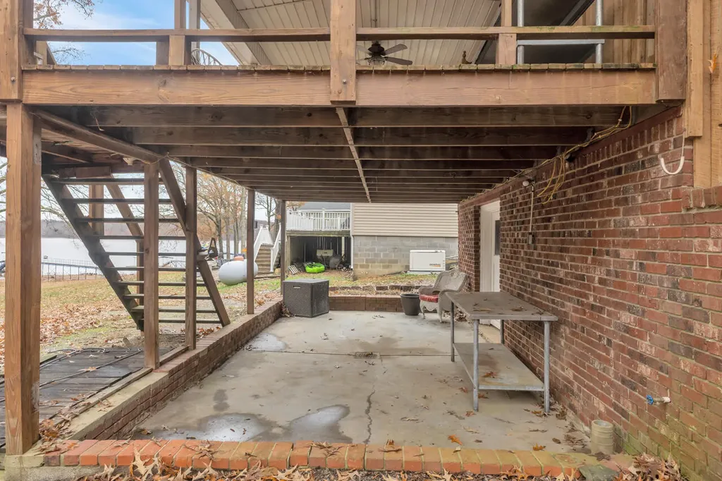 38 Elmhurst Lane Murray KY 42071