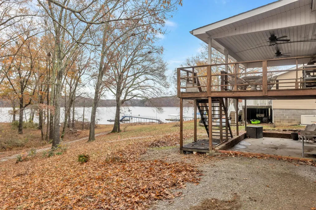 38 Elmhurst Lane Murray KY 42071