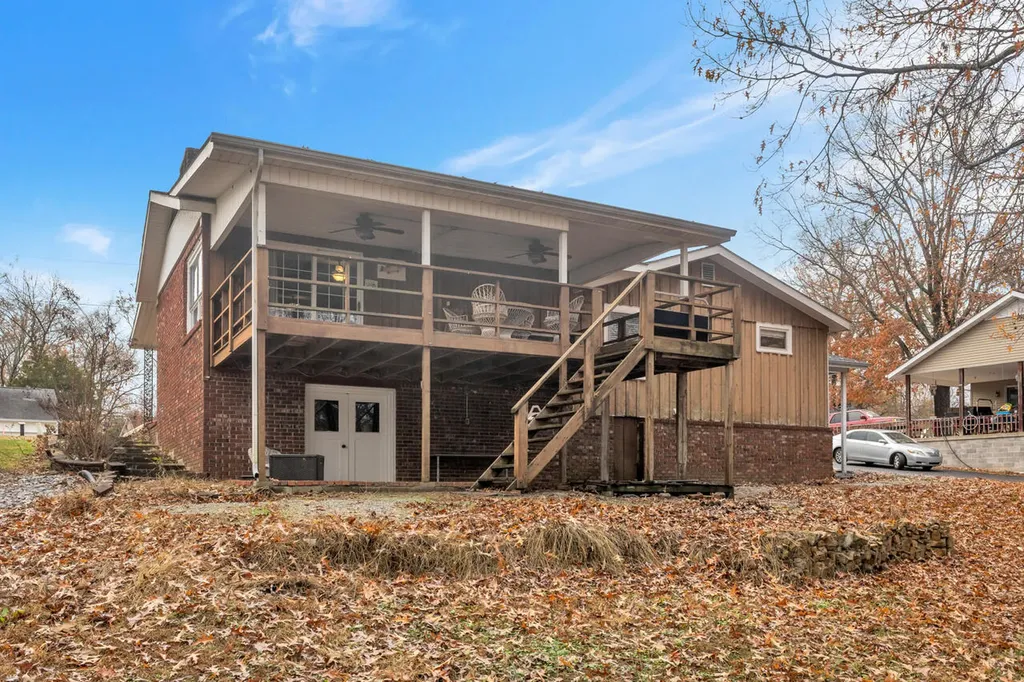 38 Elmhurst Lane Murray KY 42071
