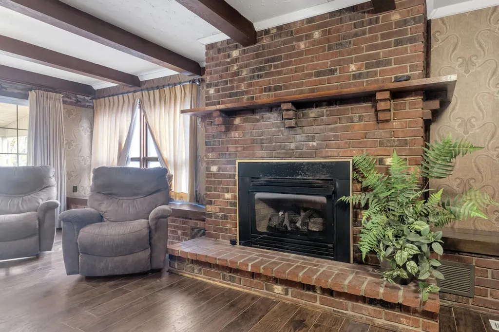 38 Elmhurst Lane Murray KY 42071
