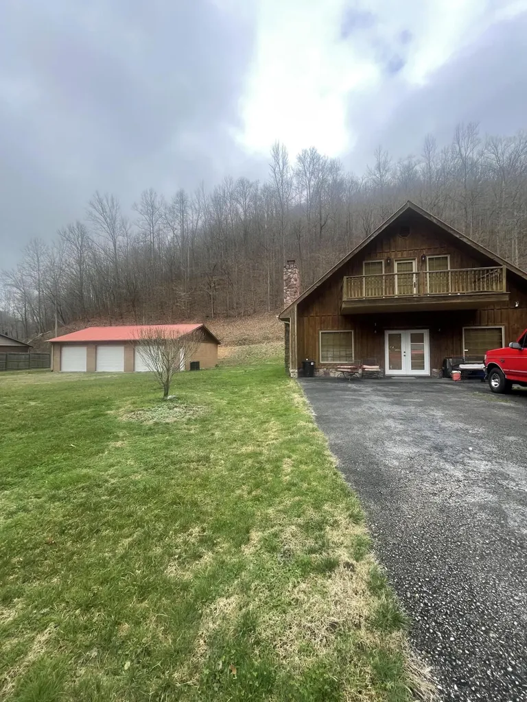 143 Trace Branch Road Walker KY 40997