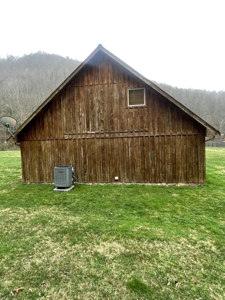 143 Trace Branch Road Walker KY 40997
