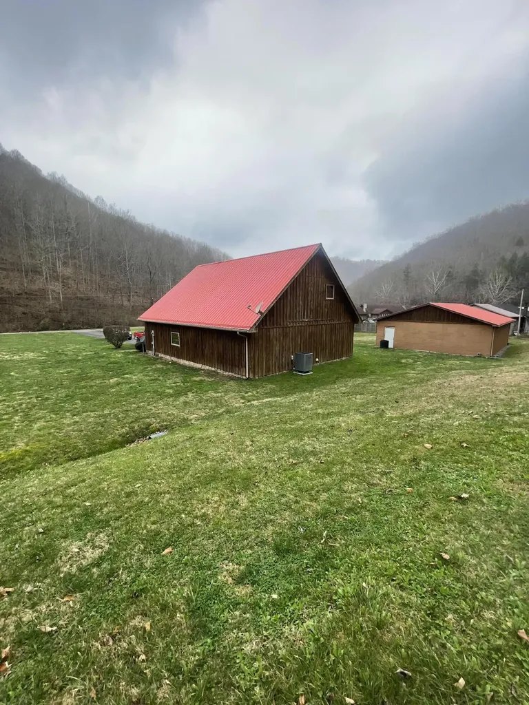 143 Trace Branch Road Walker KY 40997