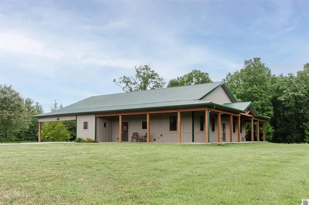 1430 Spence Chapel Road Mayfield KY 42066