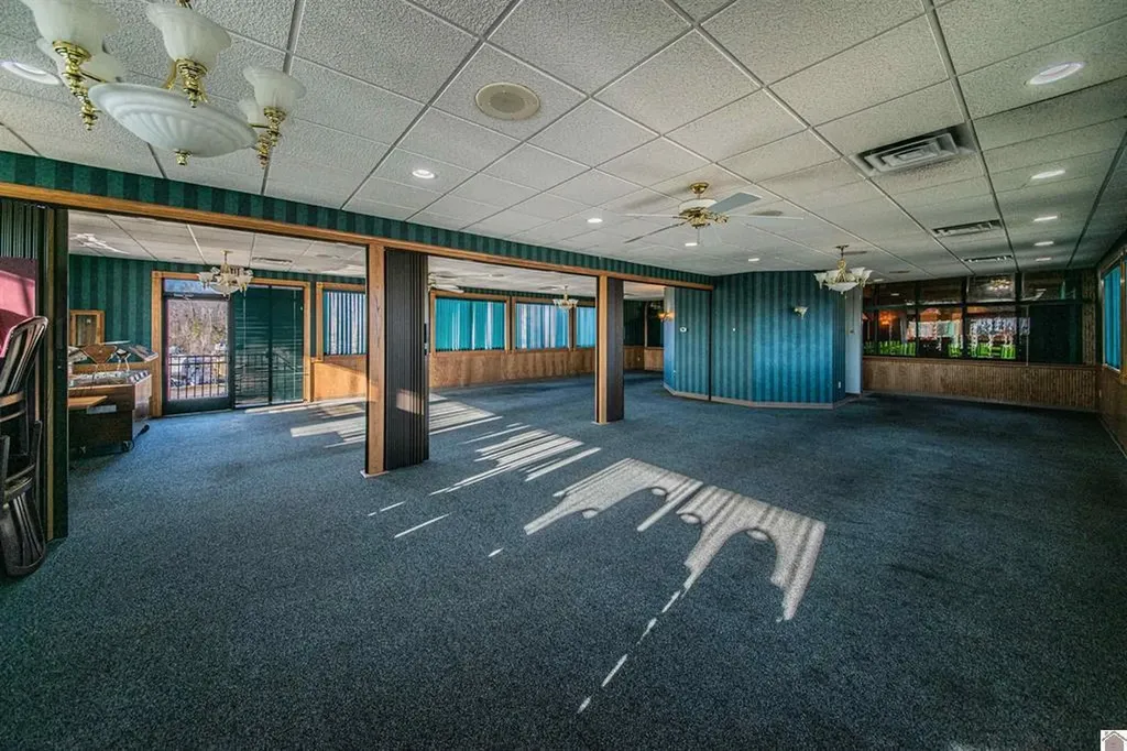 708 Complex Drive Grand Rivers KY 42045