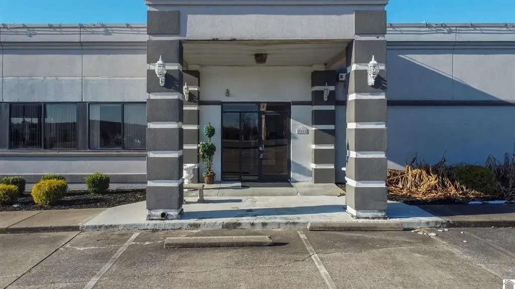708 Complex Drive Grand Rivers KY 42045