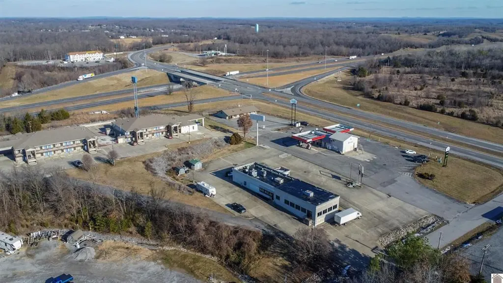 708 Complex Drive Grand Rivers KY 42045