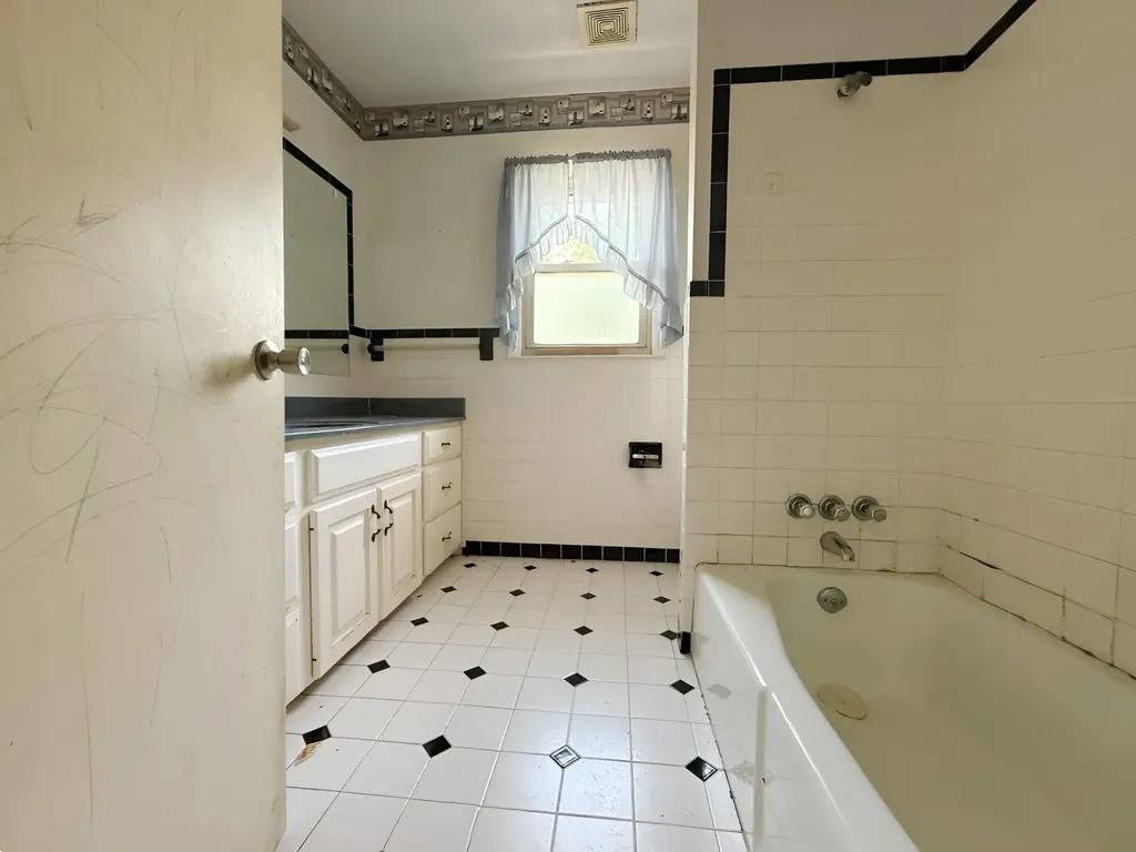900 Deerfield Lane Somerset KY 42501