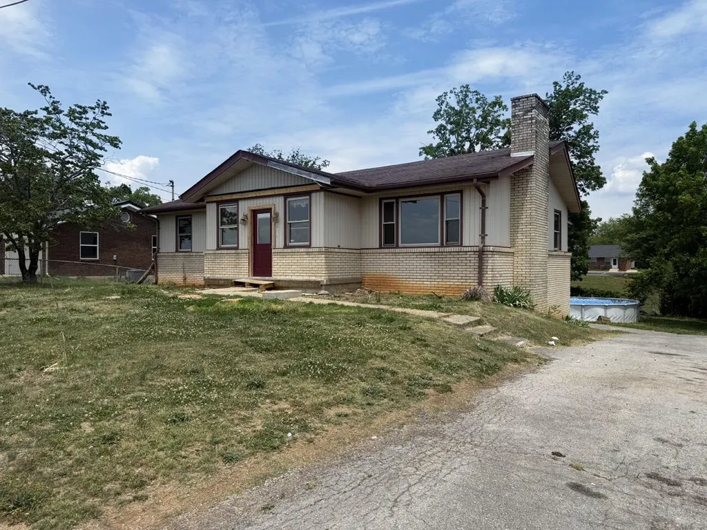 900 Deerfield Lane Somerset KY 42501
