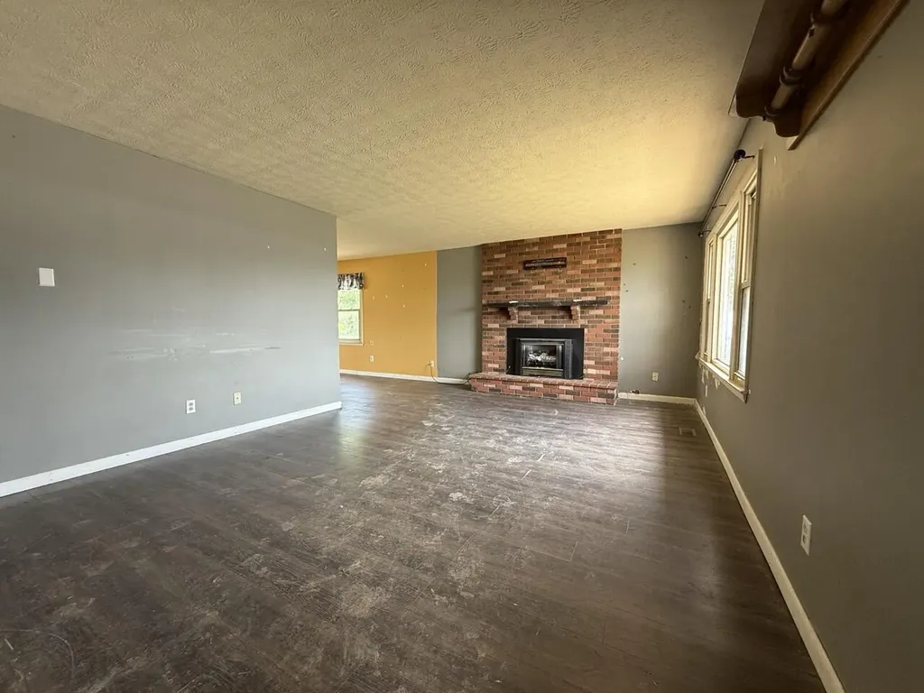 900 Deerfield Lane Somerset KY 42501