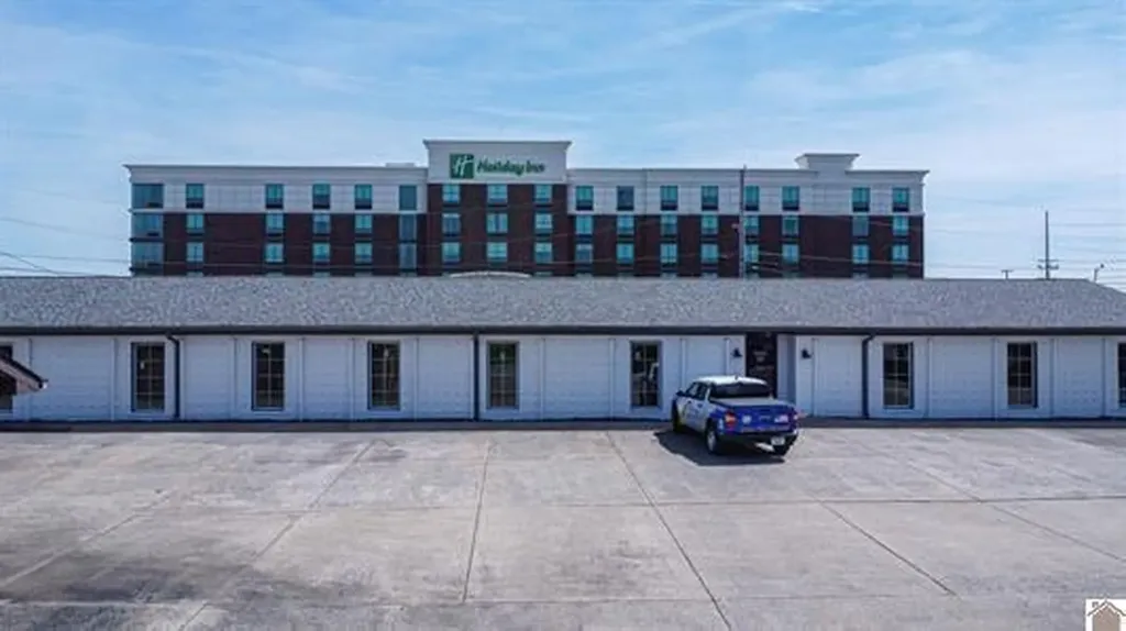 627 N 4th Street Paducah KY 42001