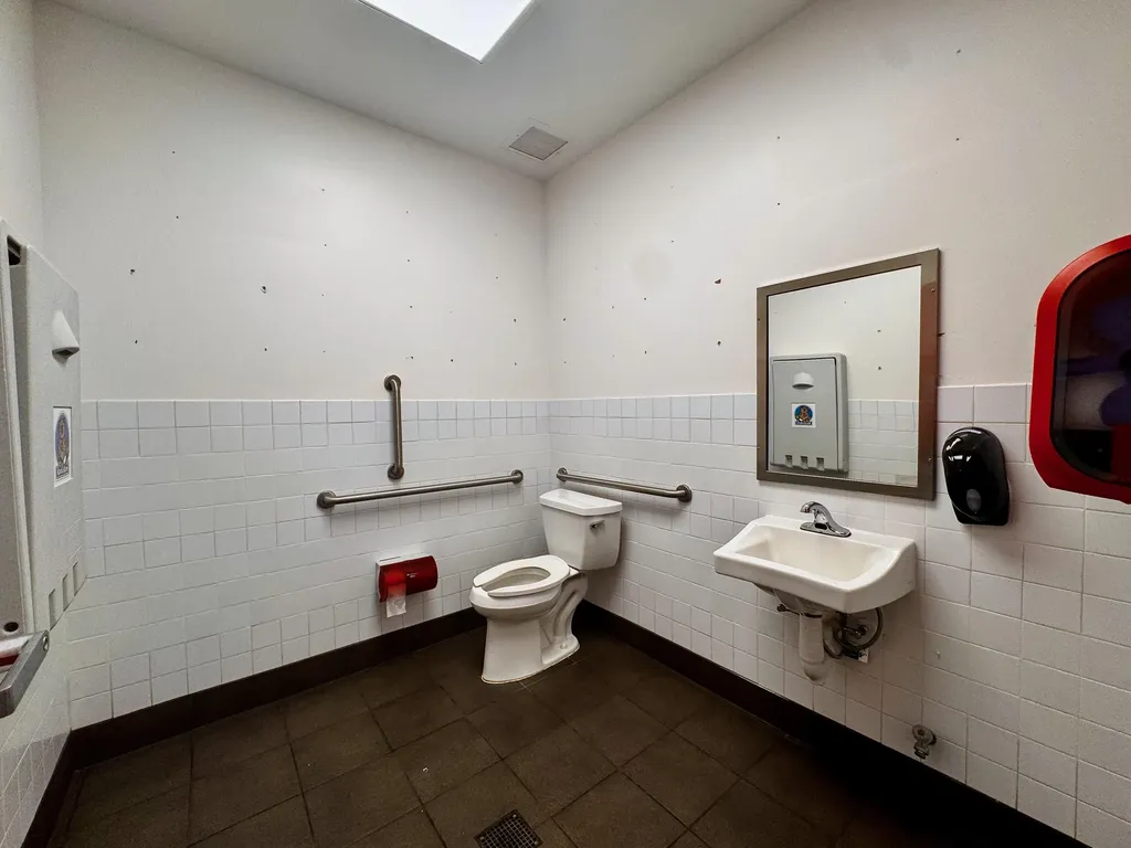 5015 Hinkleville Road Paducah KY 42001