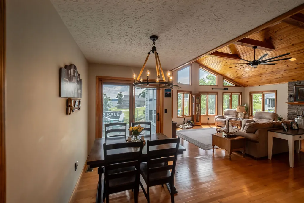 436 Sherwood Drive Gilbertsville KY 42044