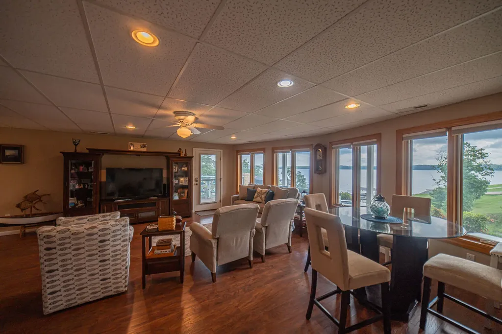 436 Sherwood Drive Gilbertsville KY 42044