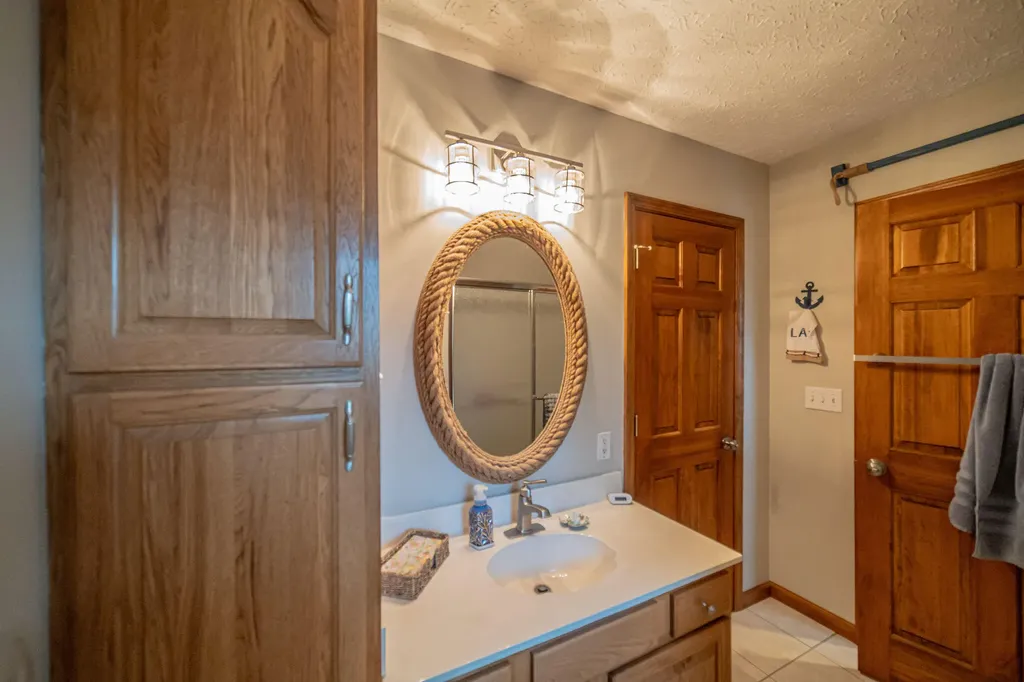 436 Sherwood Drive Gilbertsville KY 42044