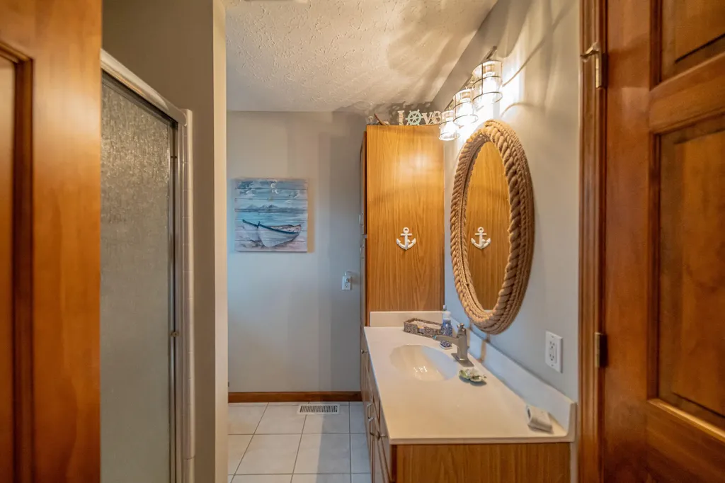 436 Sherwood Drive Gilbertsville KY 42044