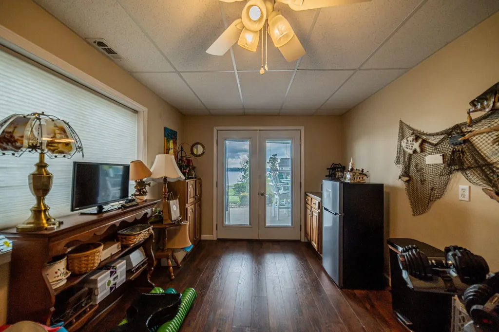 436 Sherwood Drive Gilbertsville KY 42044