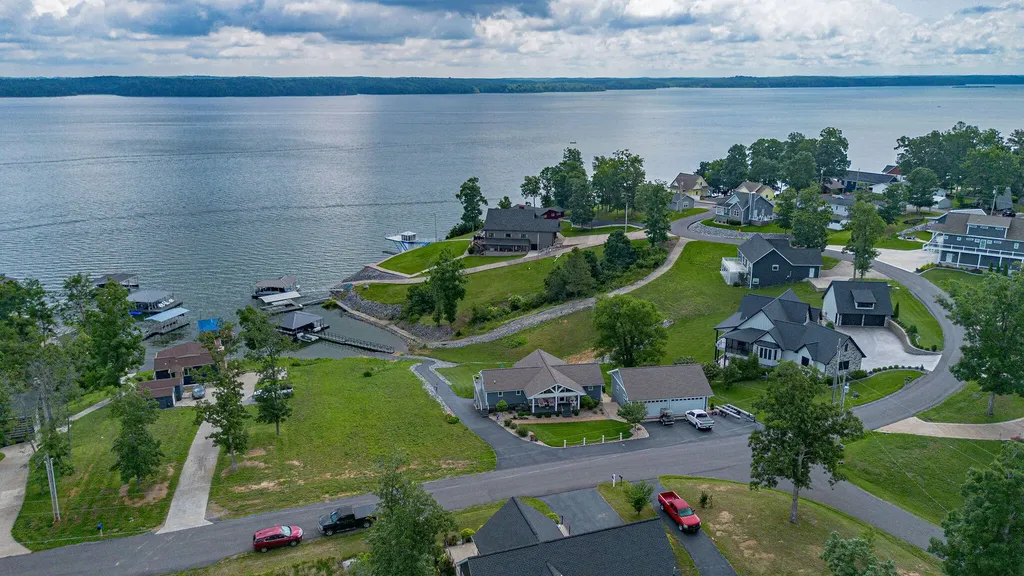 436 Sherwood Drive Gilbertsville KY 42044