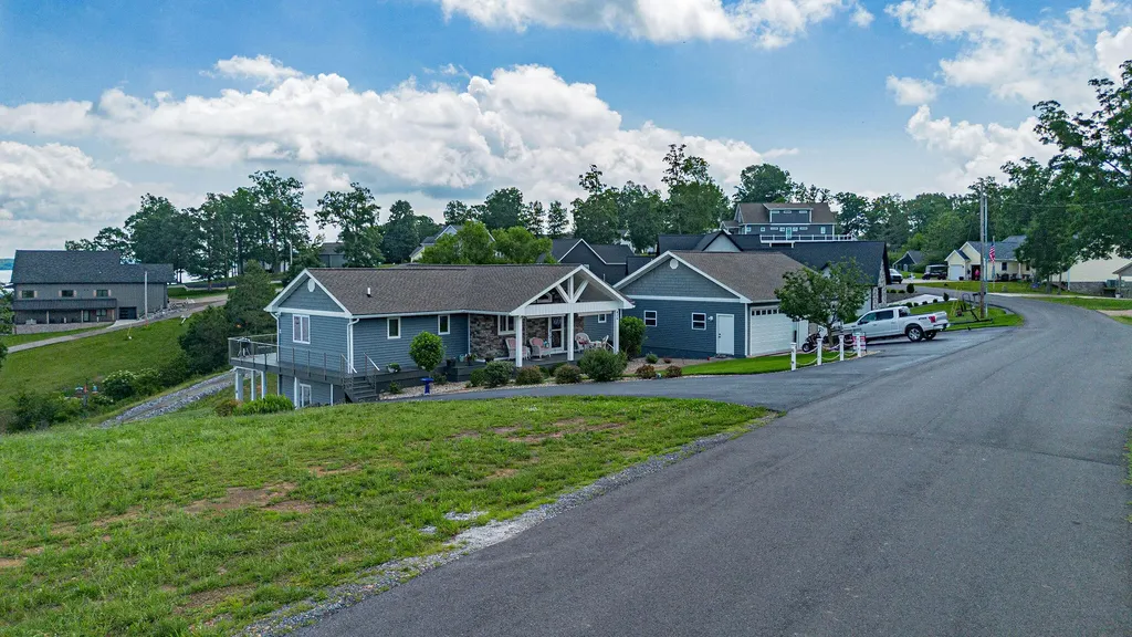 436 Sherwood Drive Gilbertsville KY 42044