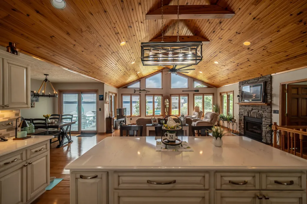 436 Sherwood Drive Gilbertsville KY 42044