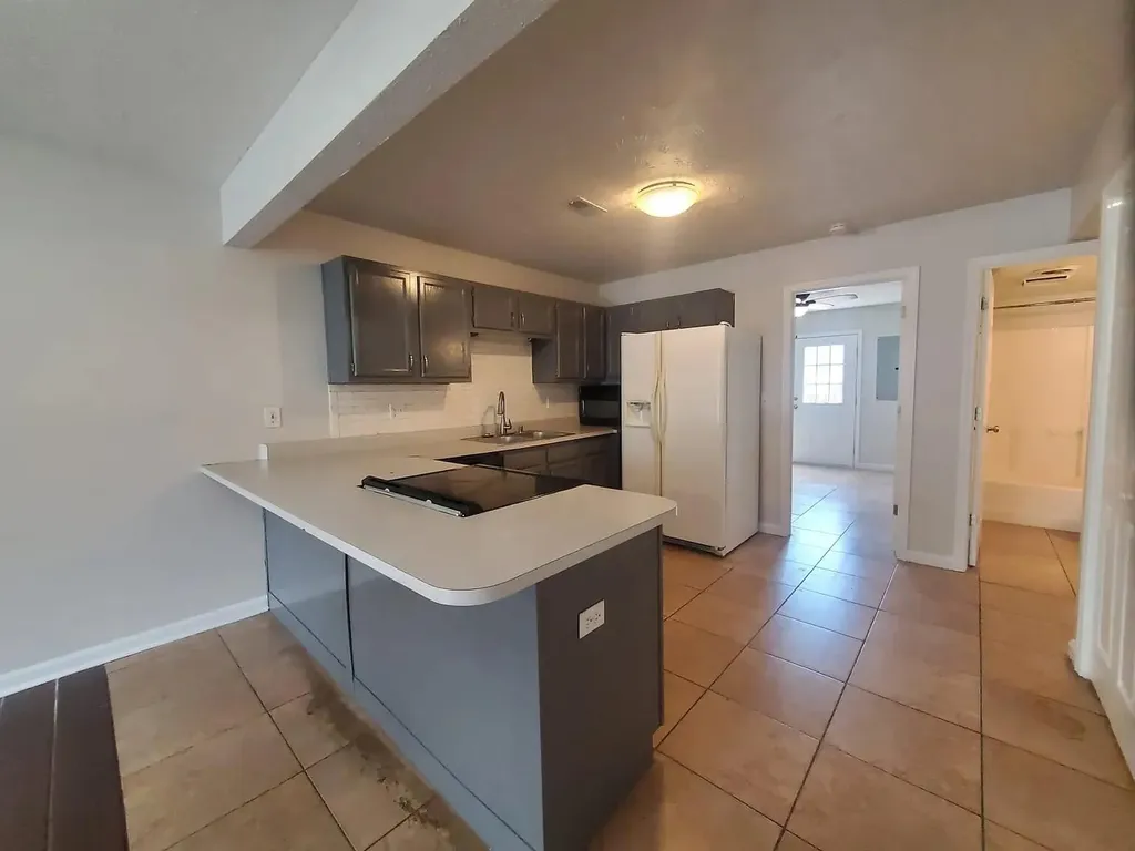 1100 Horsemans Lane Lexington KY 40504