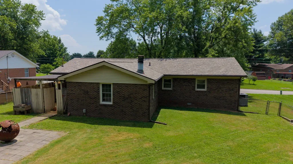602 Holiday Park Drive Hopkinsville KY 42240