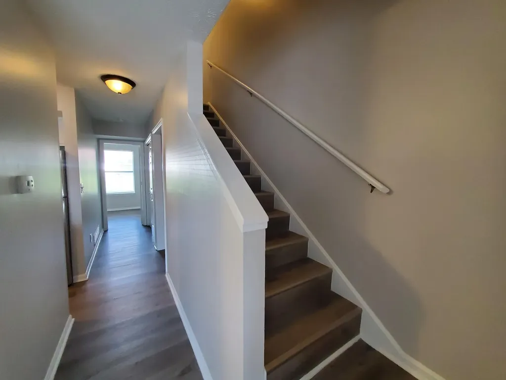 1100 Horsemans Lane Lexington KY 40504