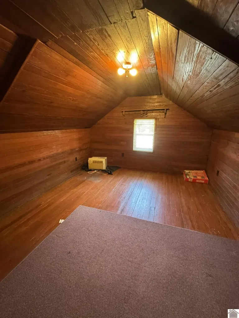 5250 State Route 123 Clinton KY 42031