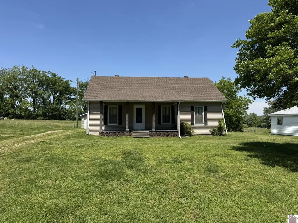 5250 State Route 123 Clinton KY 42031