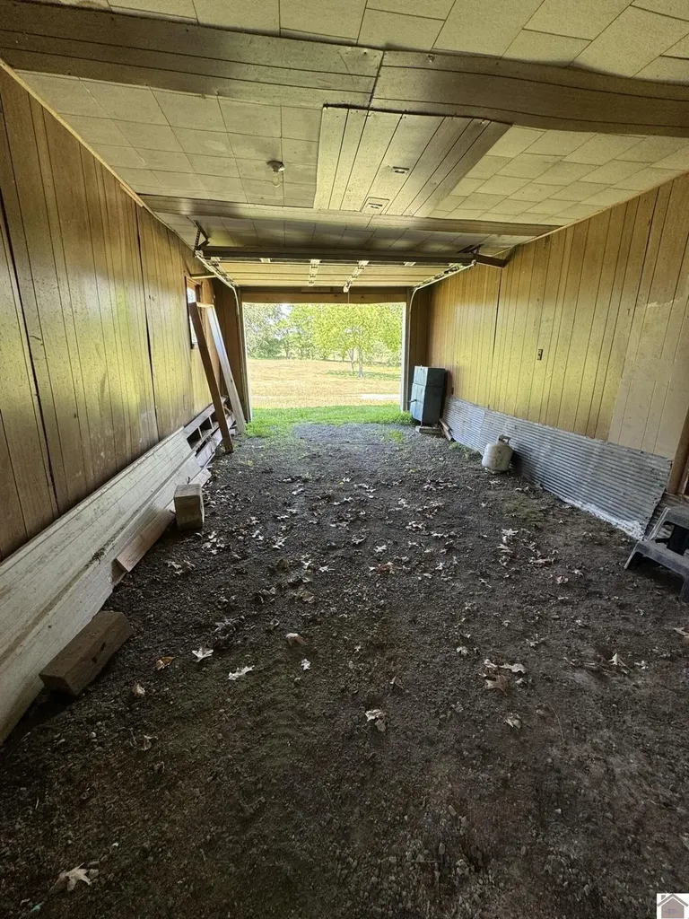 5250 State Route 123 Clinton KY 42031