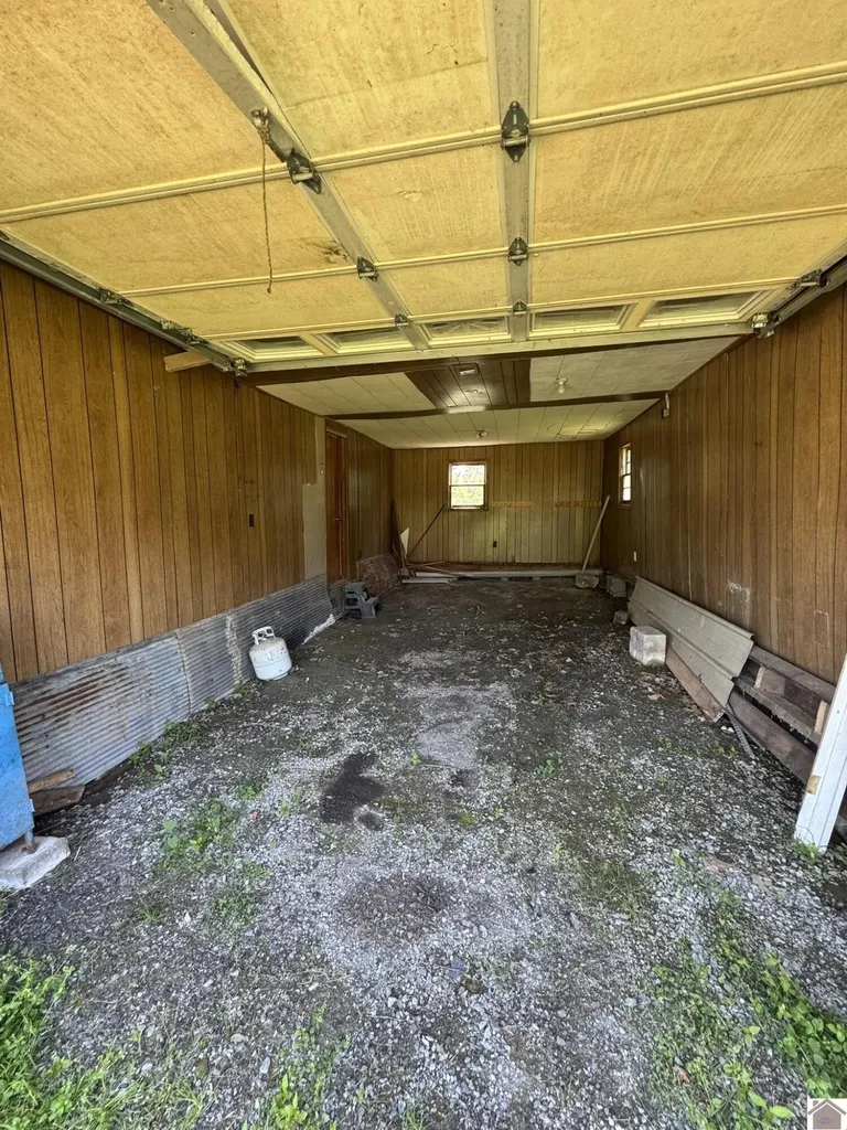 5250 State Route 123 Clinton KY 42031