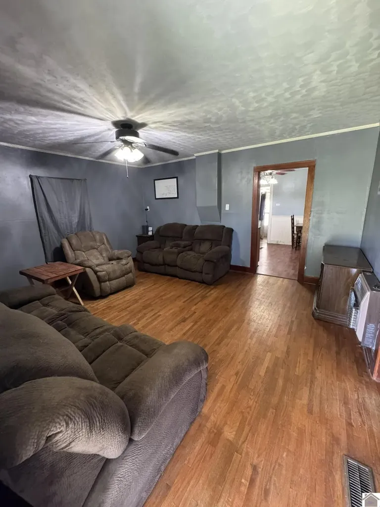 5250 State Route 123 Clinton KY 42031