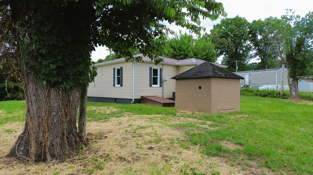 436 Moore Hill Avenue Corbin KY 40701