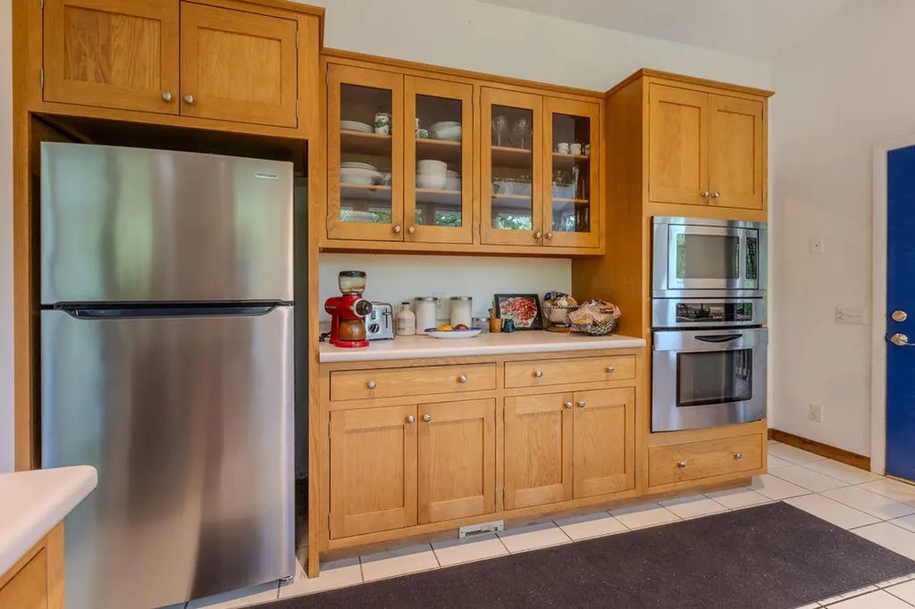 9127 Leatherwood Salt Lick KY 40371