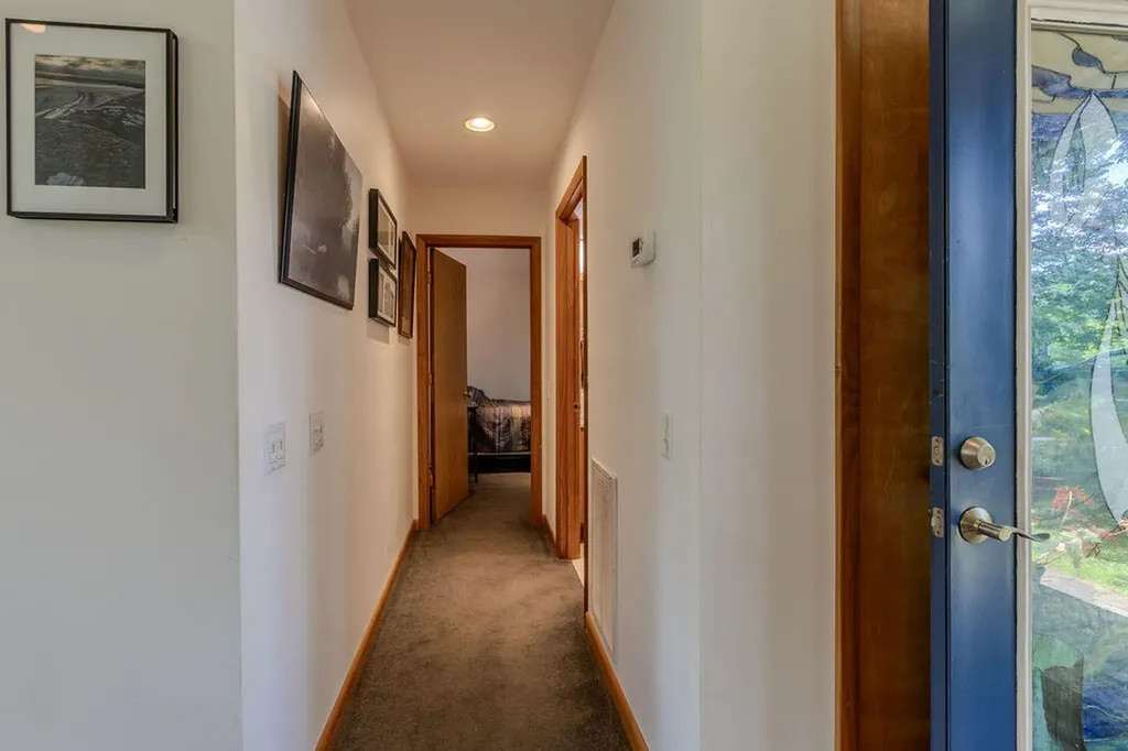 9127 Leatherwood Salt Lick KY 40371