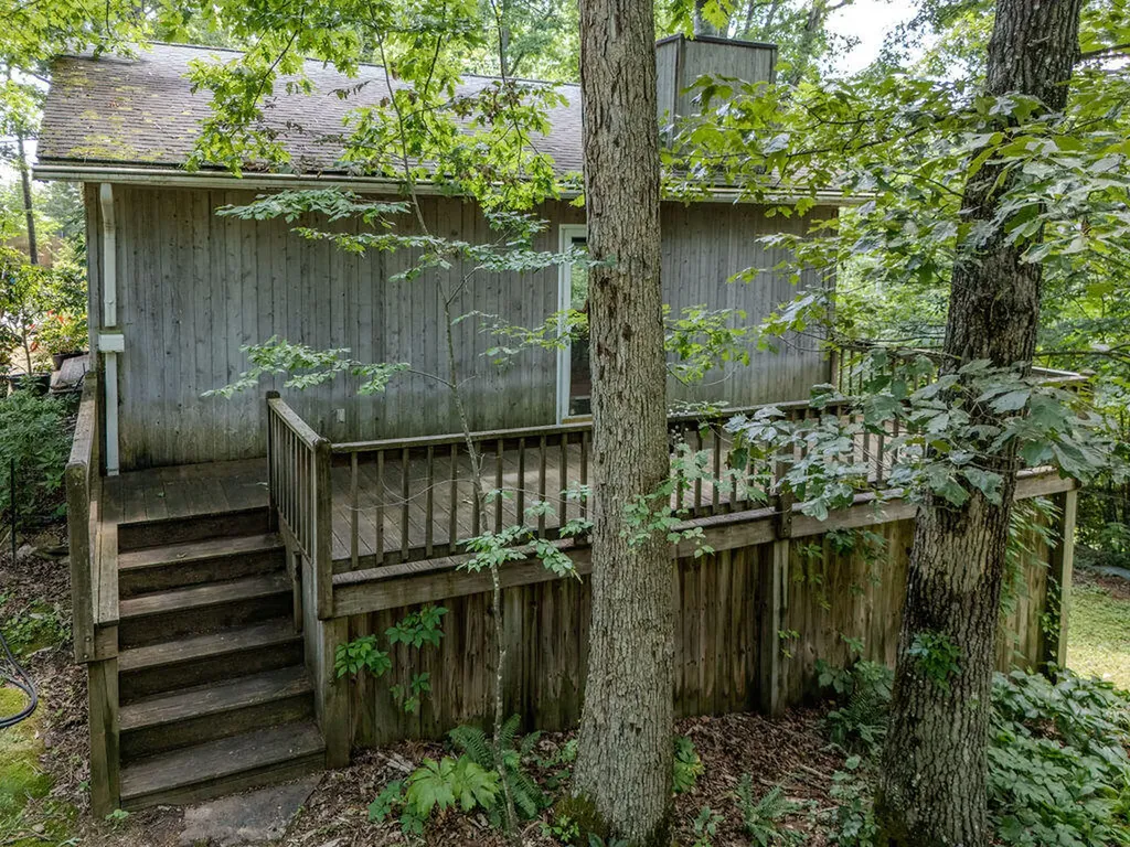 9127 Leatherwood Salt Lick KY 40371