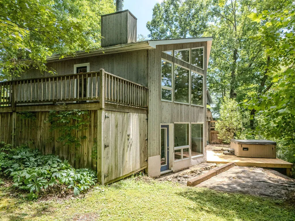 9127 Leatherwood Salt Lick KY 40371