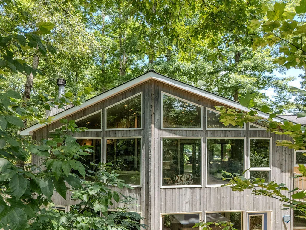 9127 Leatherwood Salt Lick KY 40371