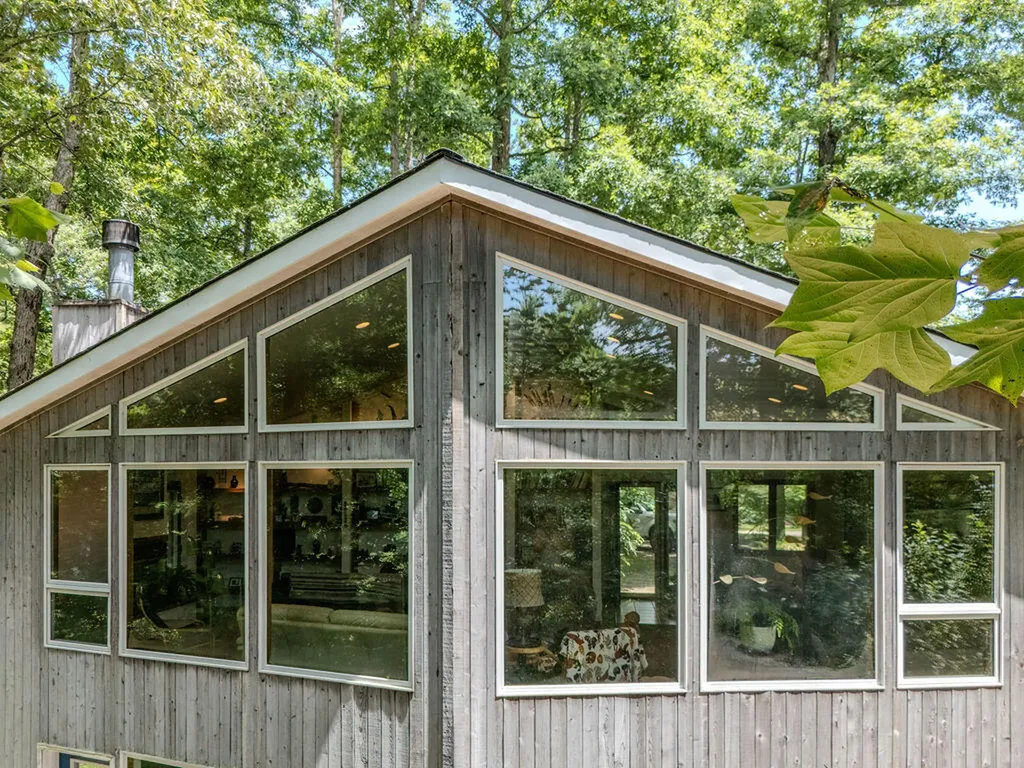 9127 Leatherwood Salt Lick KY 40371